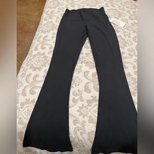 LuluLemon Align HR Flare Pant 32”